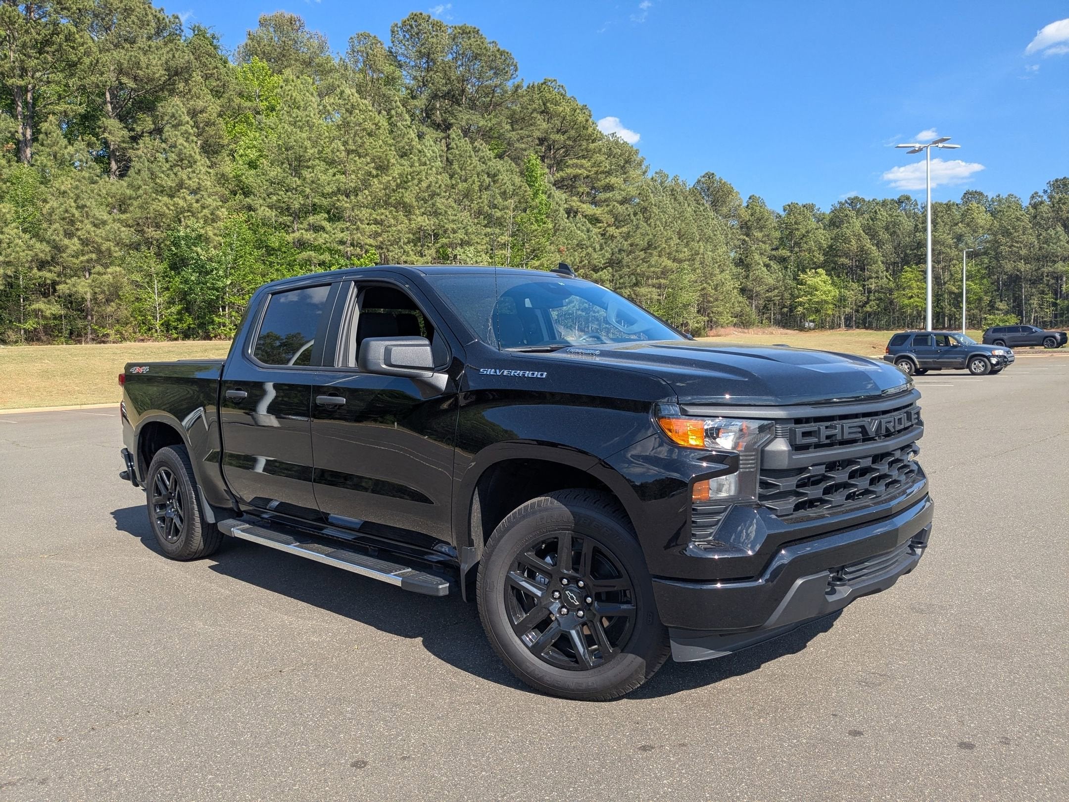 2025 Chevrolet Silverado 1500 Custom