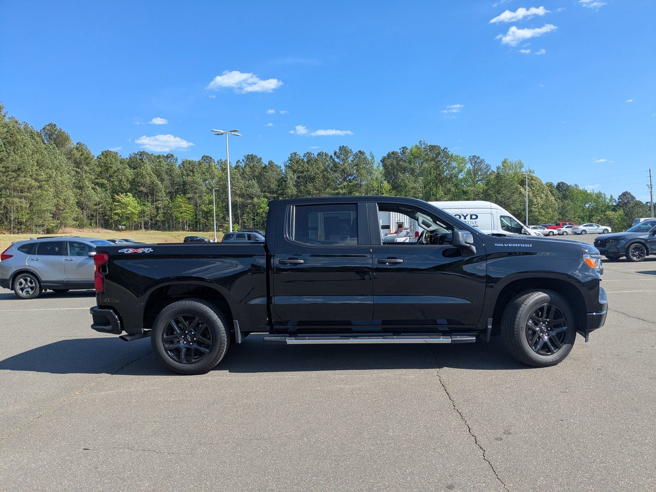 2025 Chevrolet Silverado 1500 Custom