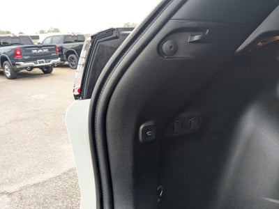 2023 Jeep Cherokee Altitude Lux 4x4