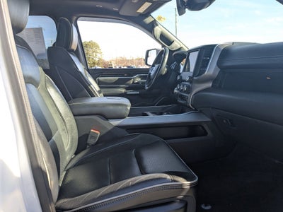 2021 RAM 1500 Laramie Crew Cab 4x4 5'7' Box