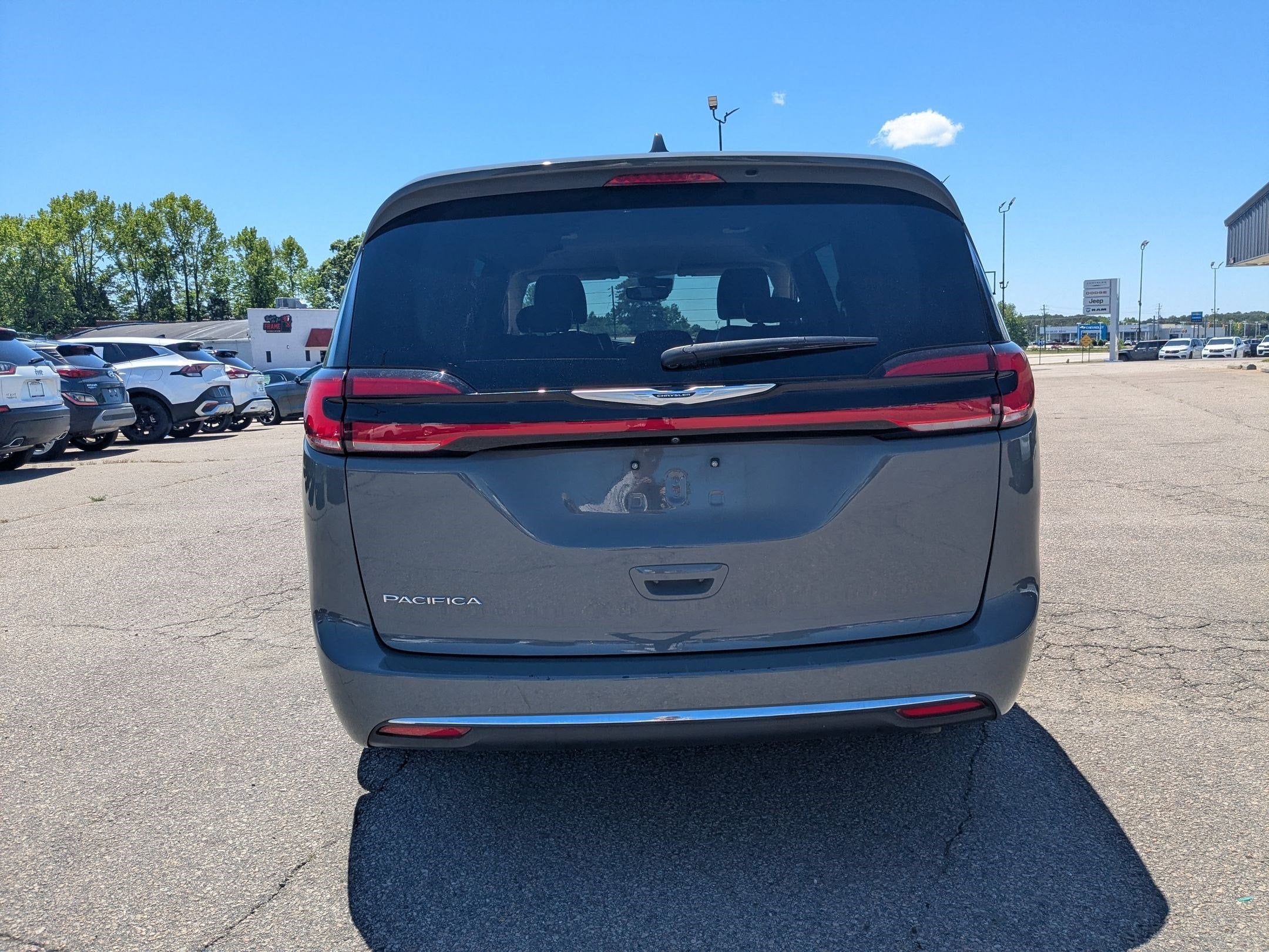 2022 Chrysler Pacifica Touring L