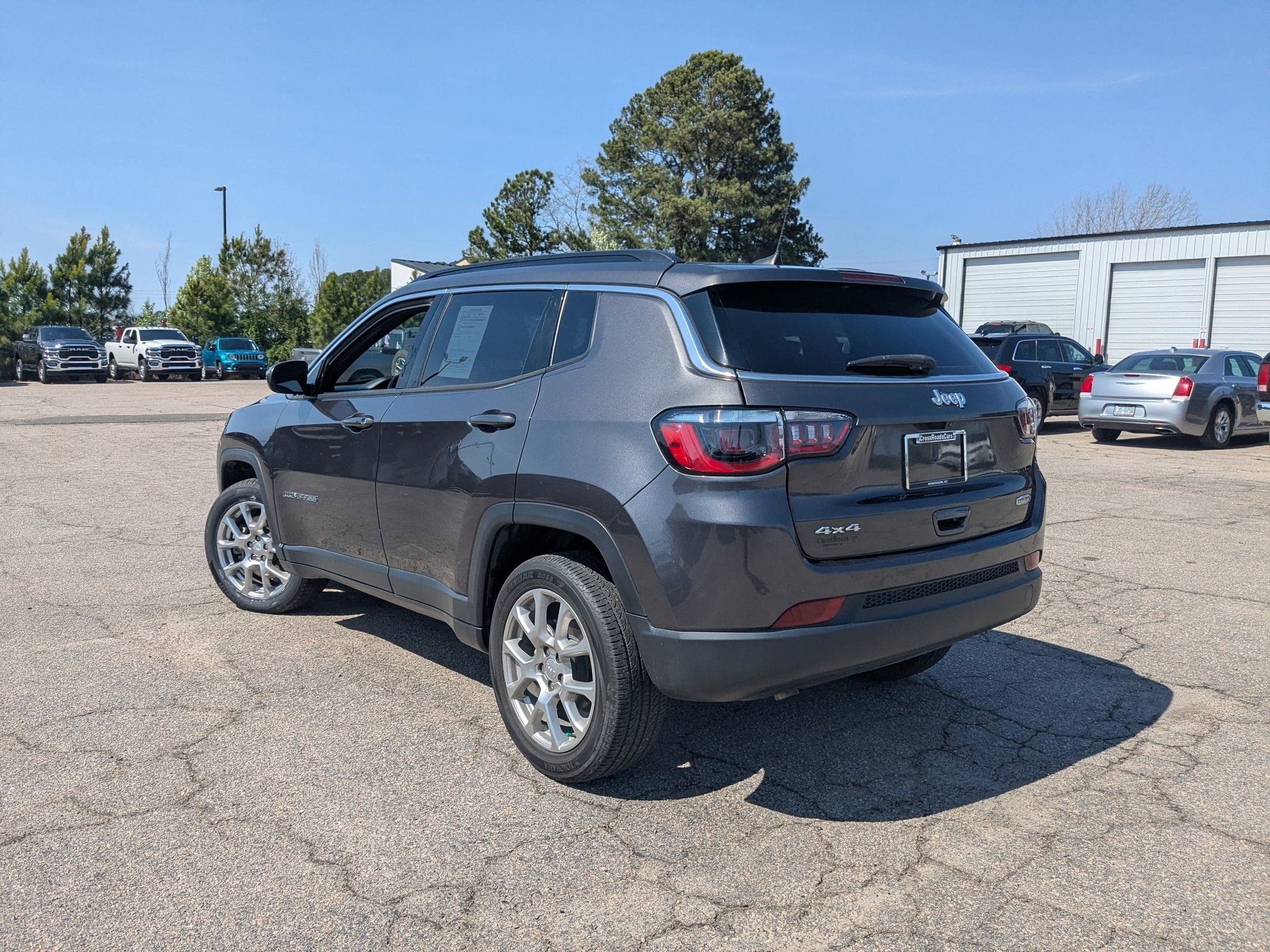 2023 Jeep Compass Latitude Lux FWD
