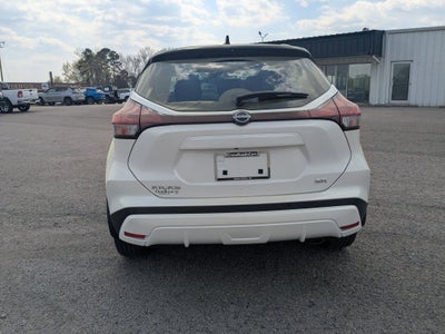 2023 Nissan Kicks SR Xtronic CVT