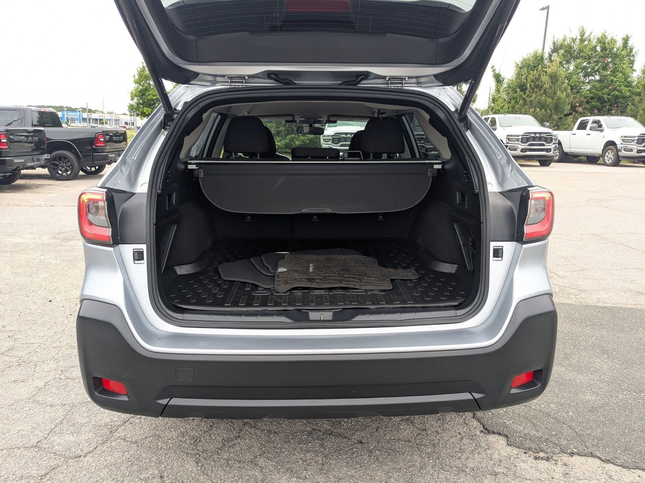 2023 Subaru Outback Premium