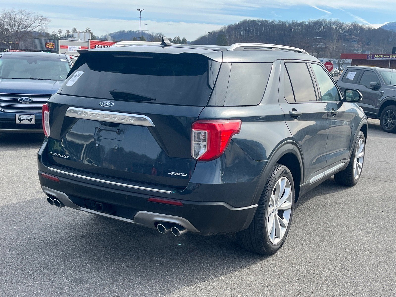 2023 Ford Explorer Platinum