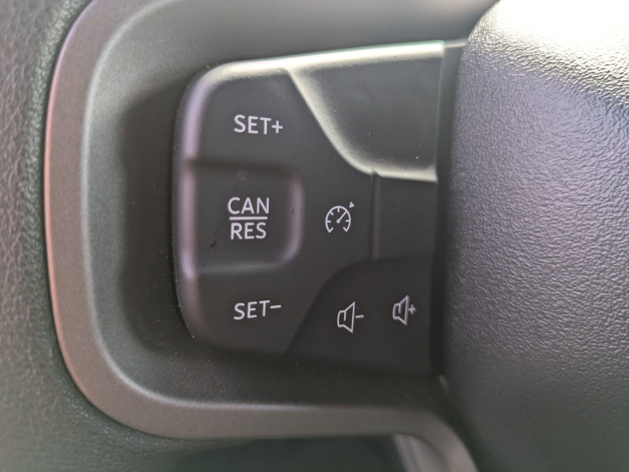 2025 Ford Bronco Base - Crossroads Courtesy Demo