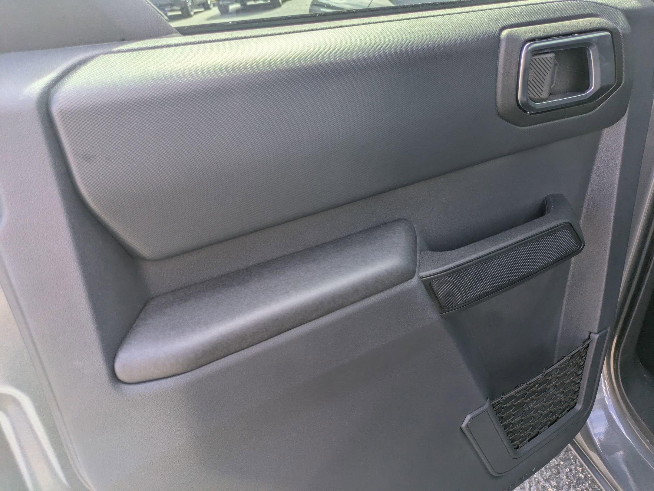 2025 Ford Bronco Base - Crossroads Courtesy Demo