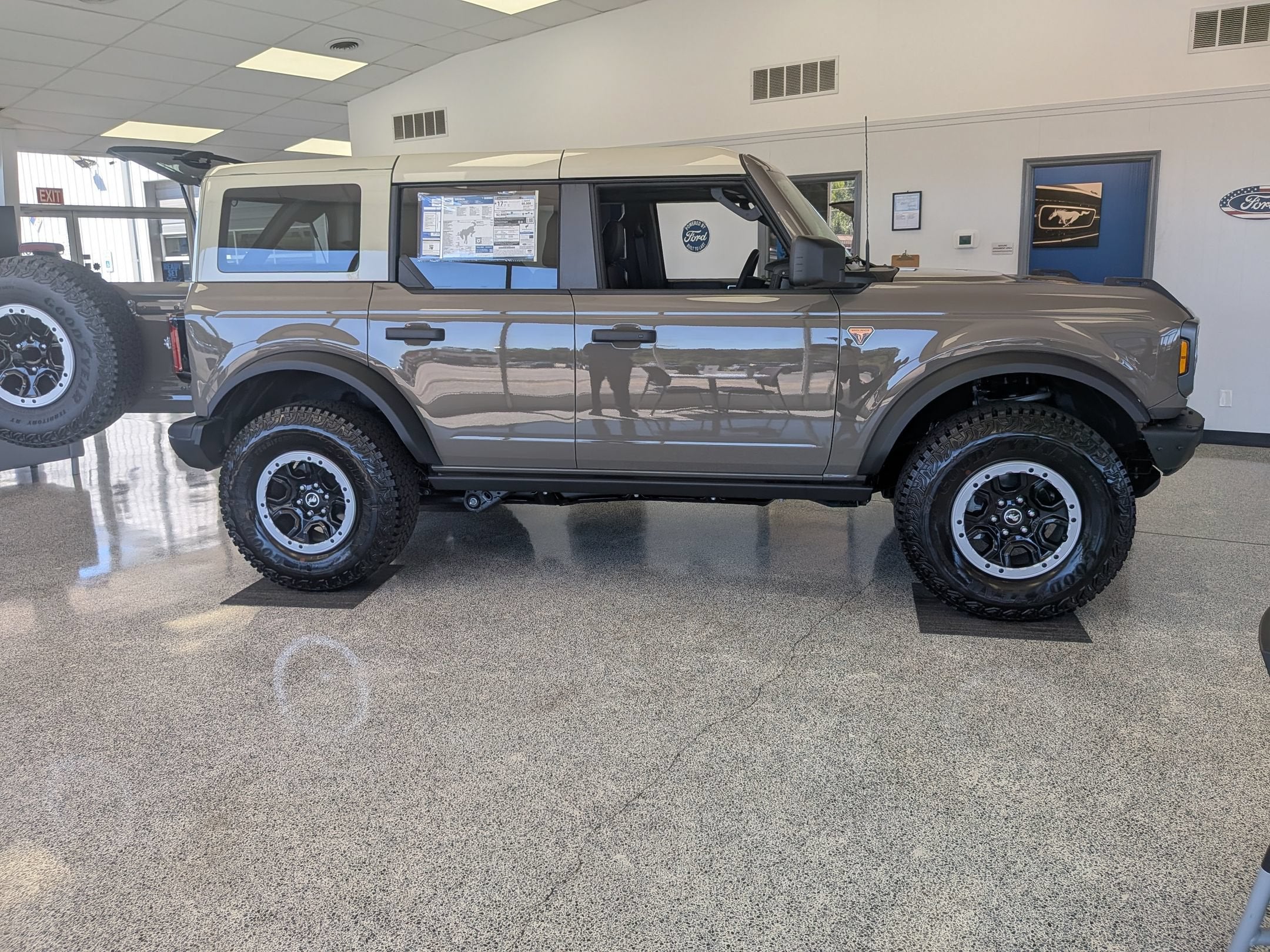 2026 Ford Bronco Badlands