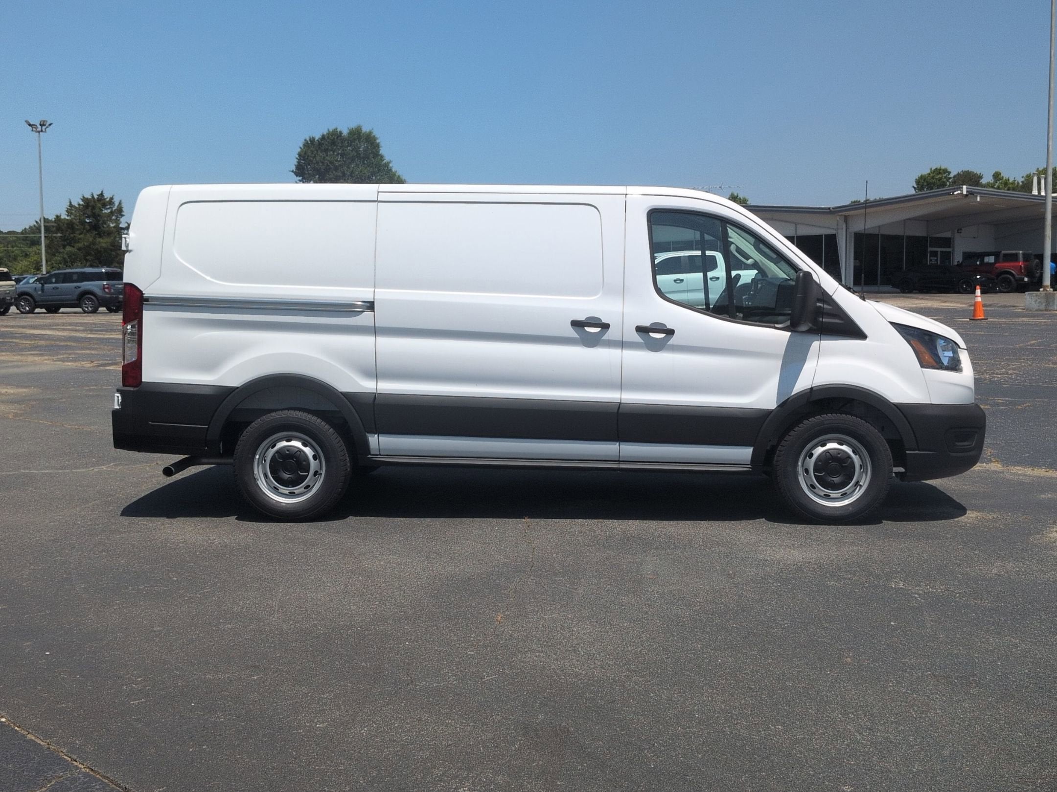 2025 Ford Transit Cargo Van Base