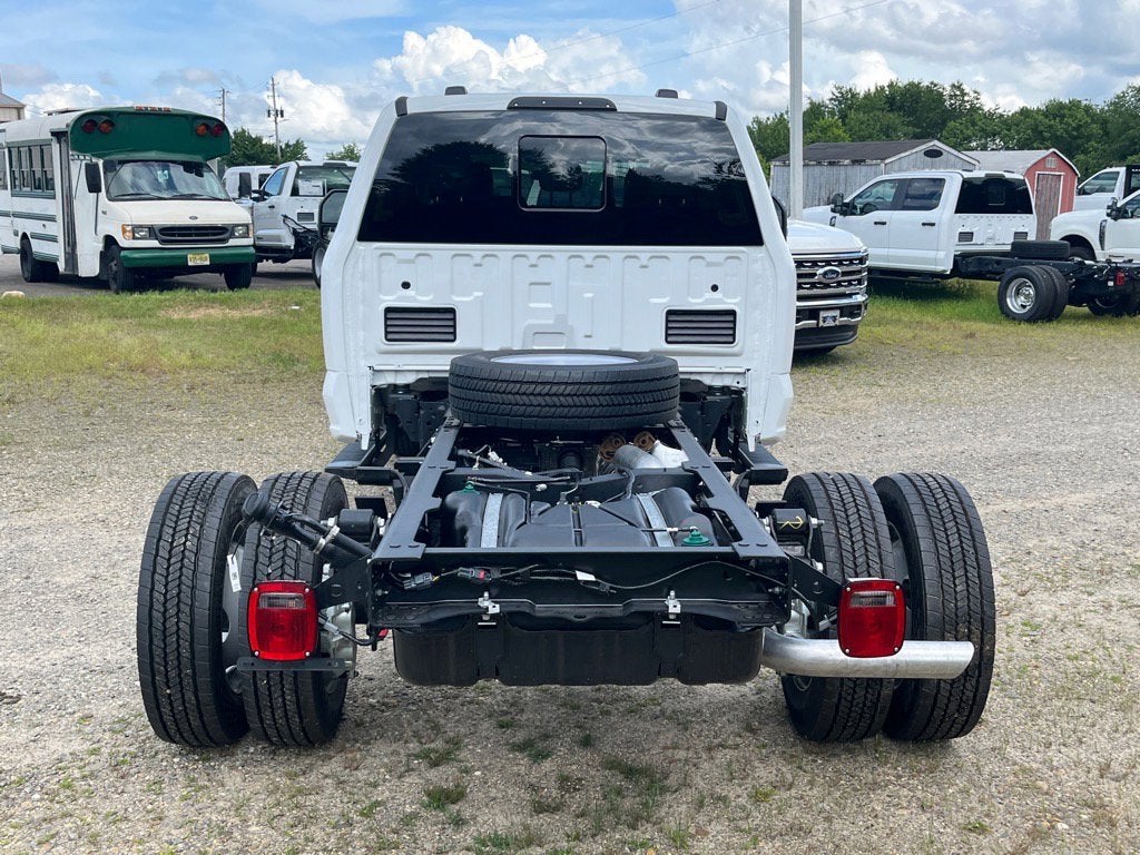2025 Ford Super Duty F-450 DRW XL DRW
