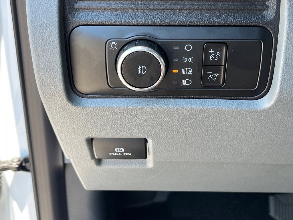 2025 Ford Super Duty F-550 DRW XL DRW