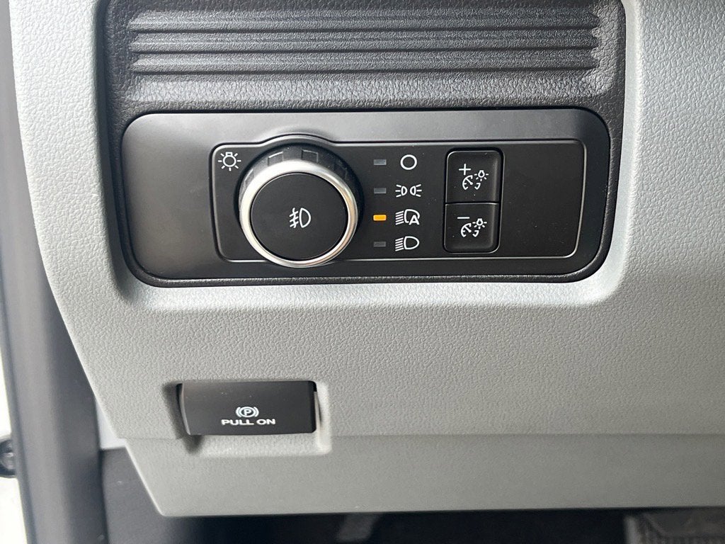 2026 Ford Super Duty F-600 DRW XL