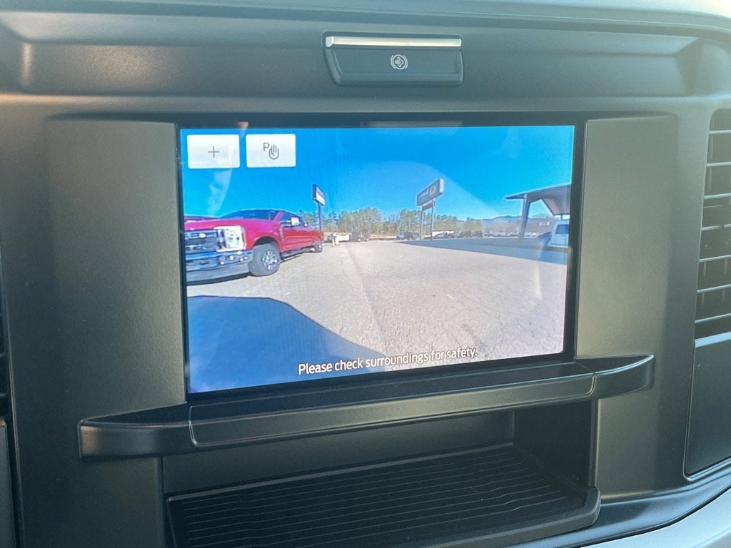 2025 Ford Super Duty F-600 DRW XL