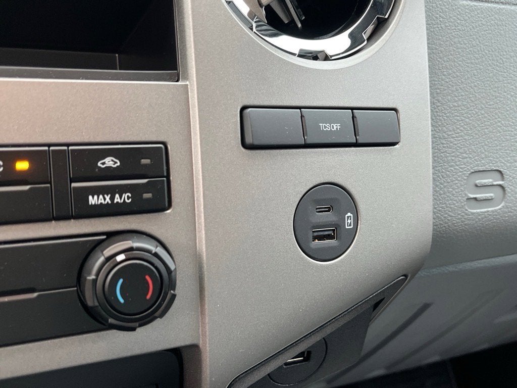 2025 Ford F-650SD Base