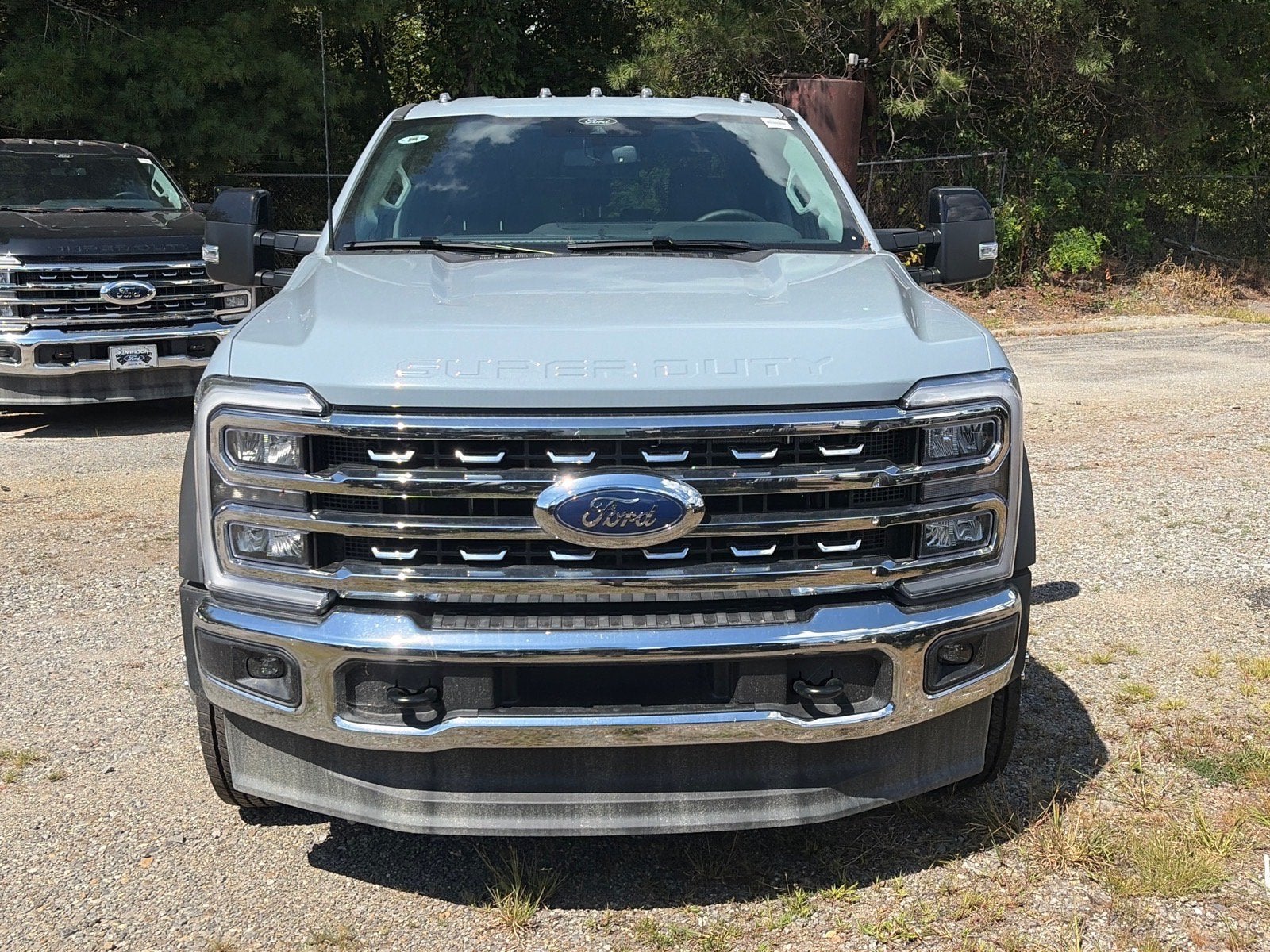 2026 Ford Super Duty F-550 DRW Lariat DRW
