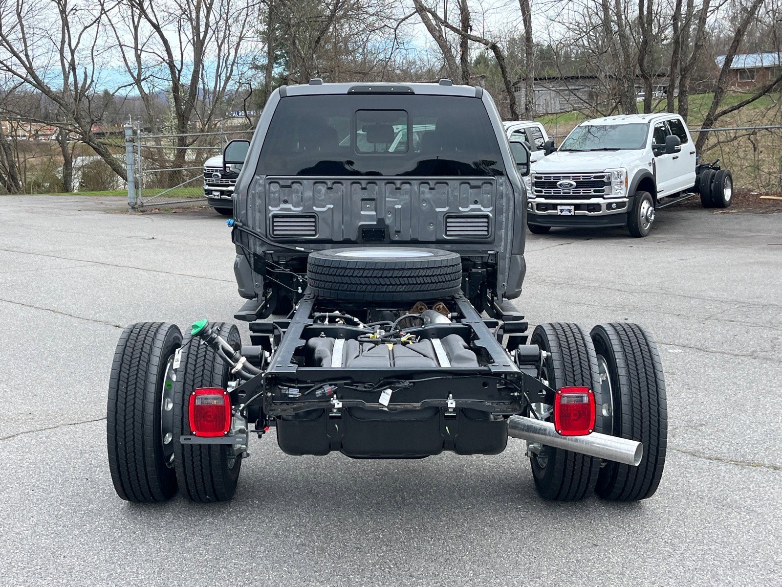 2026 Ford Super Duty F-550 DRW Lariat DRW