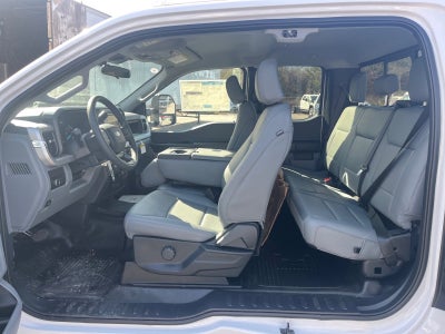 2026 Ford Super Duty F-550 DRW XL DRW