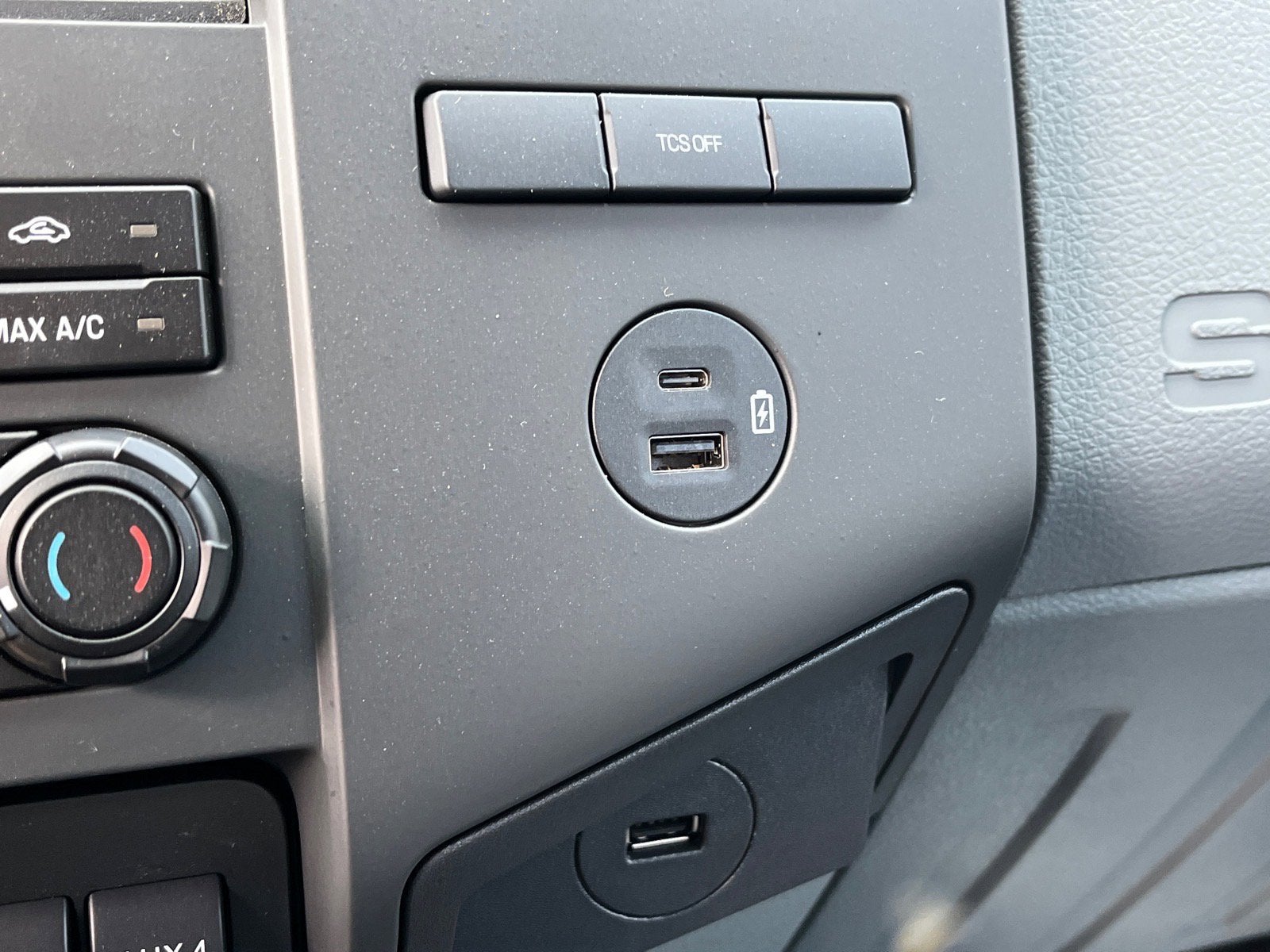 2026 Ford F-750SD Base