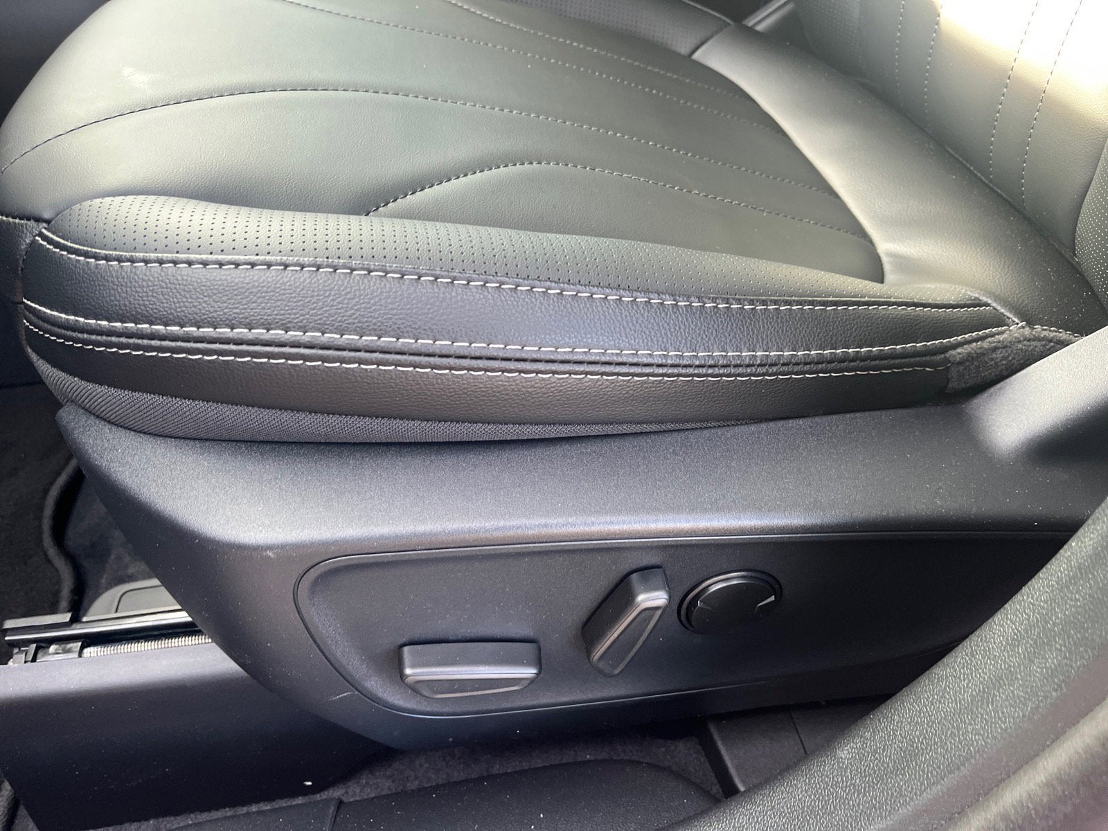 2026 Ford Escape Platinum