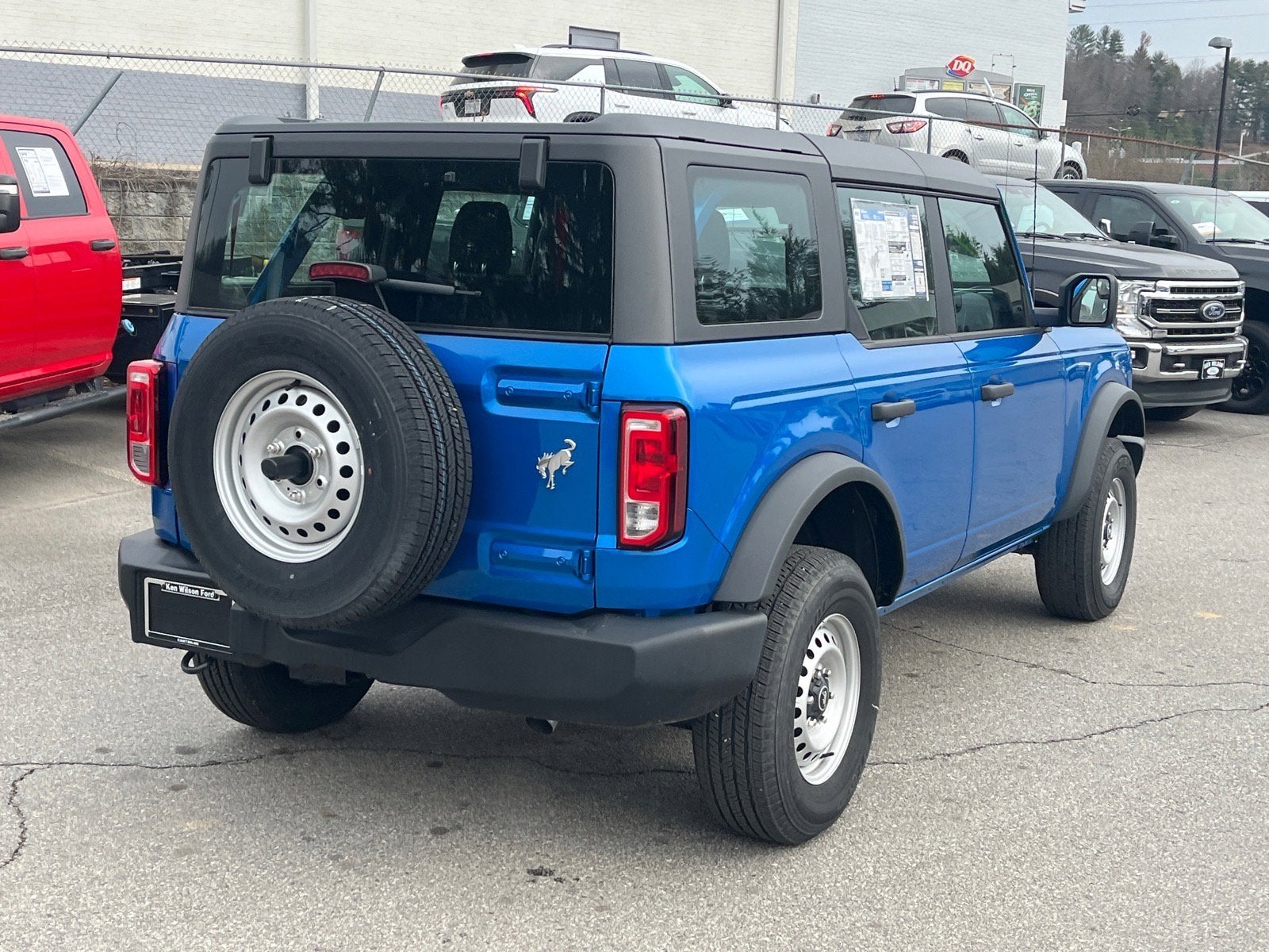 2025 Ford Bronco Base