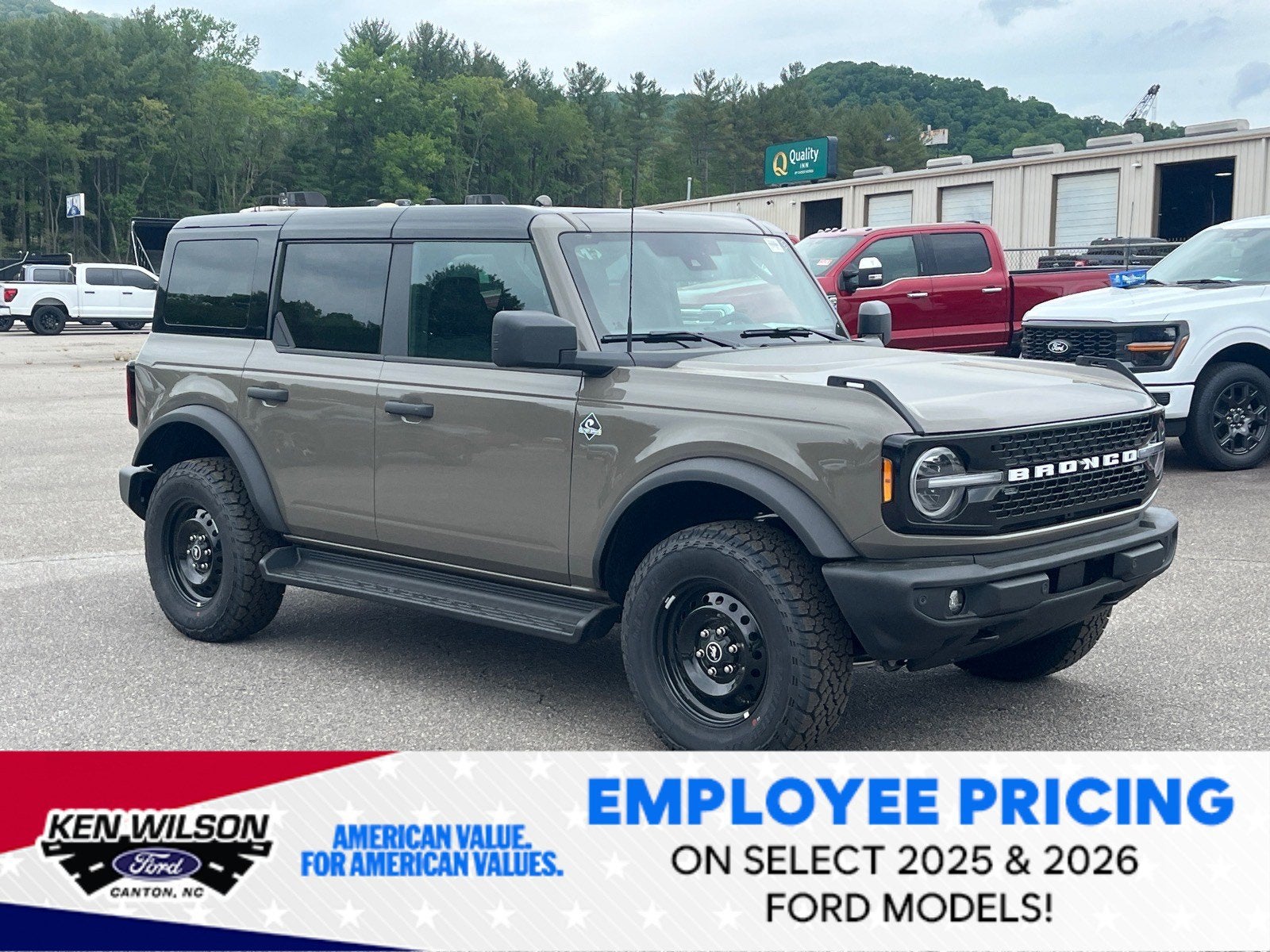 2026 Ford Bronco Outer Banks
