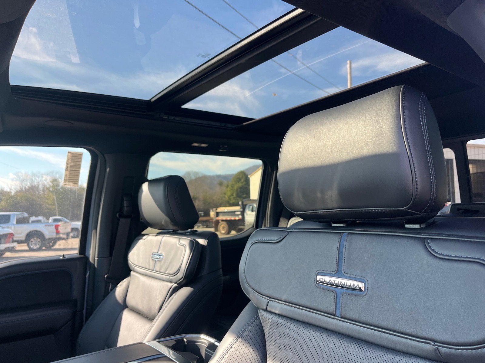 2026 Ford Super Duty F-250 SRW Platinum