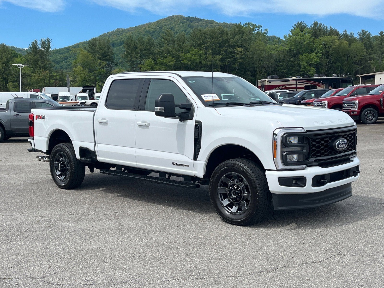 2023 Ford Super Duty F-250 SRW XLT