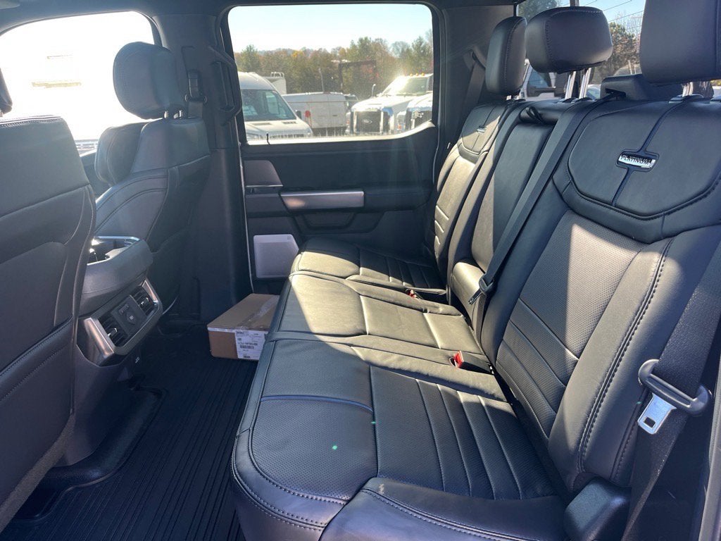 2026 Ford Super Duty F-250 SRW Platinum