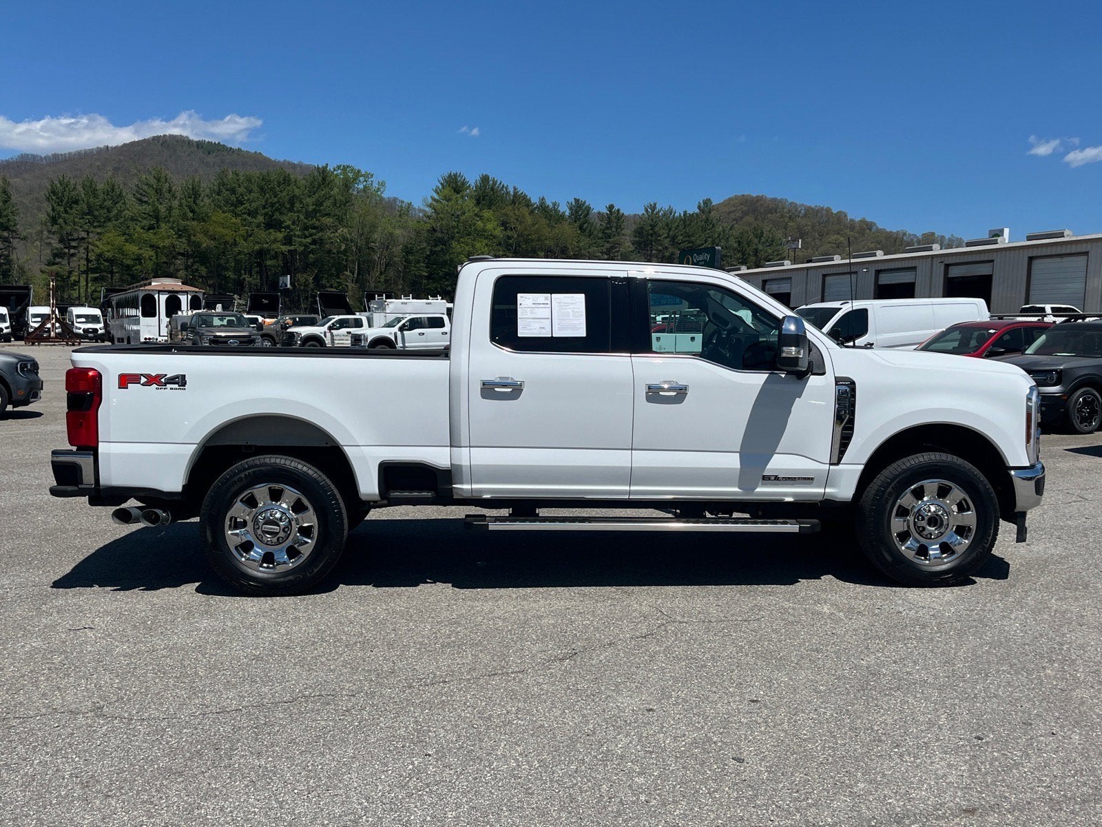 2025 Ford Super Duty F-250 SRW LARIAT