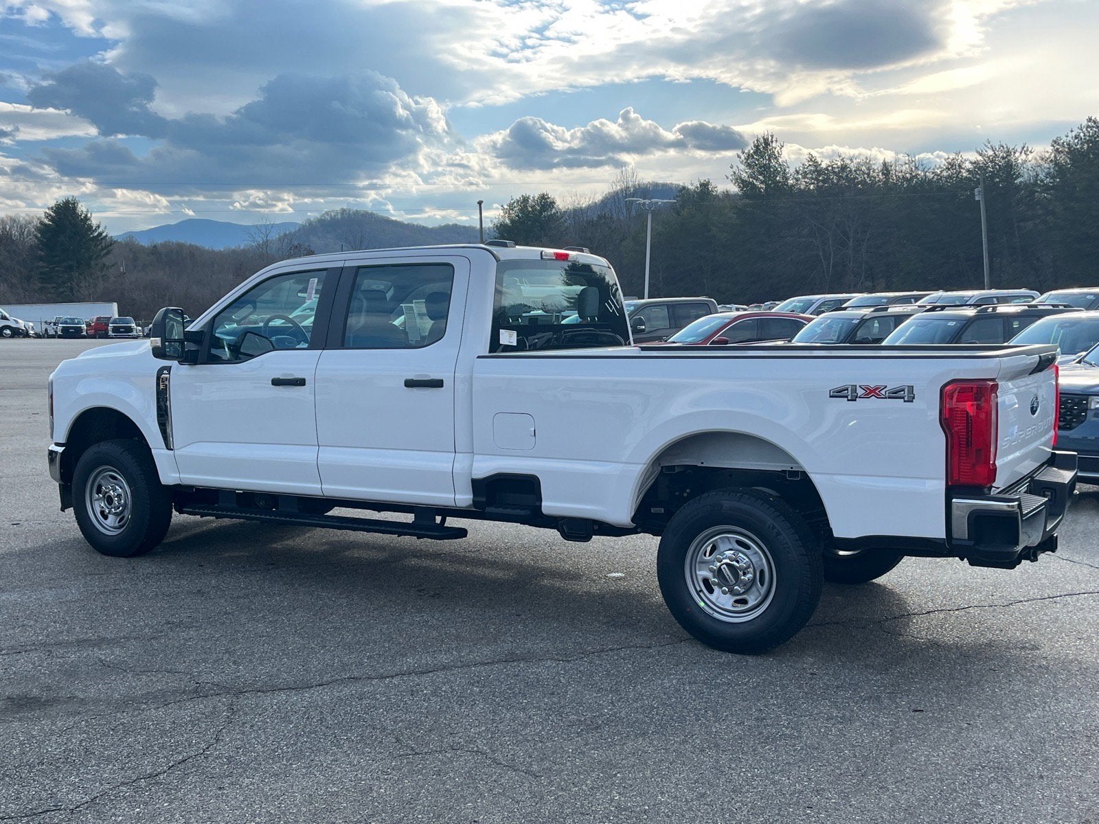 2026 Ford Super Duty F-350 SRW XL