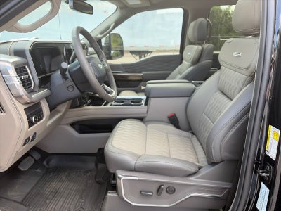 2026 Ford Super Duty F-350 SRW Platinum
