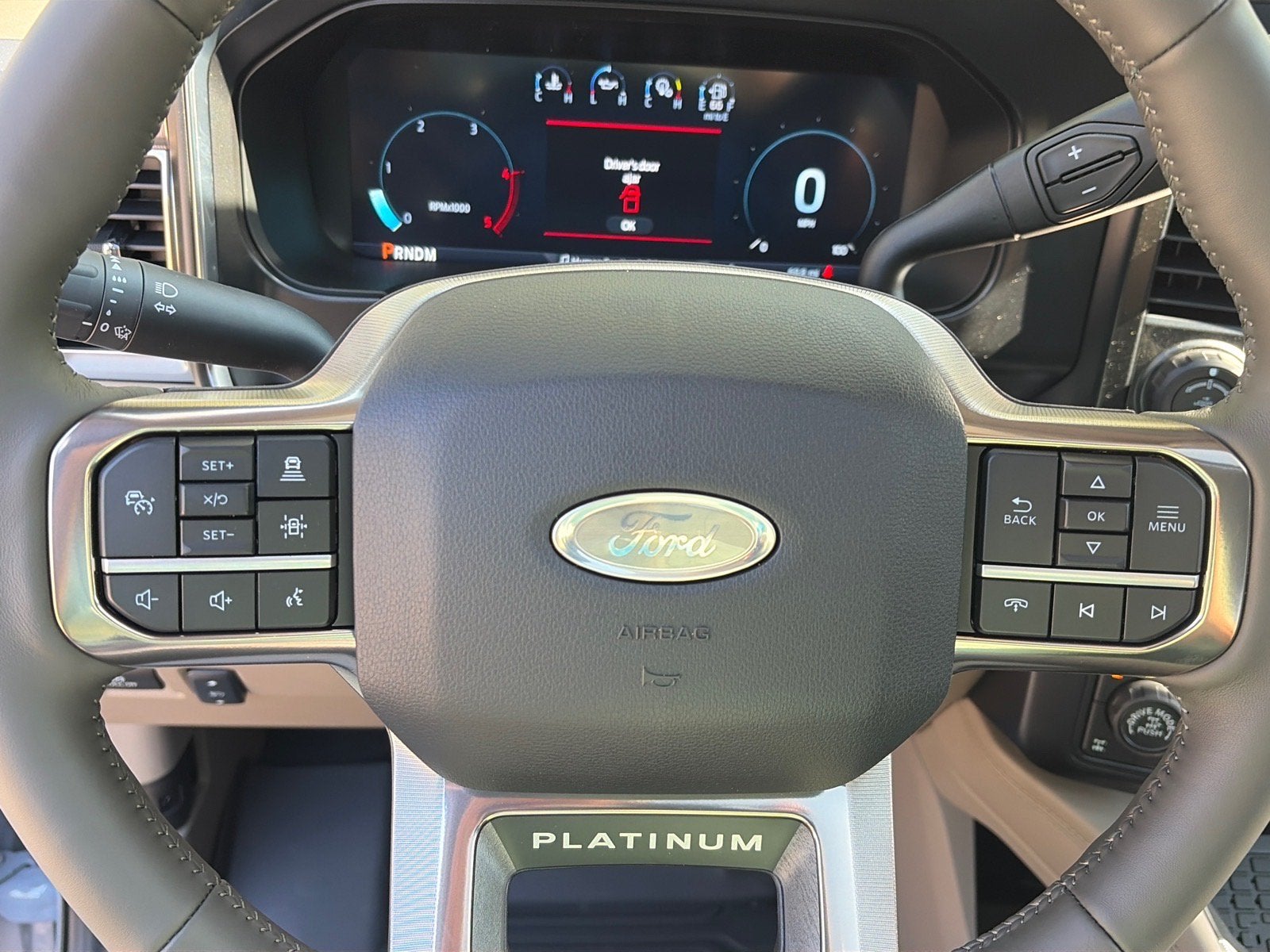 2026 Ford Super Duty F-350 SRW Platinum