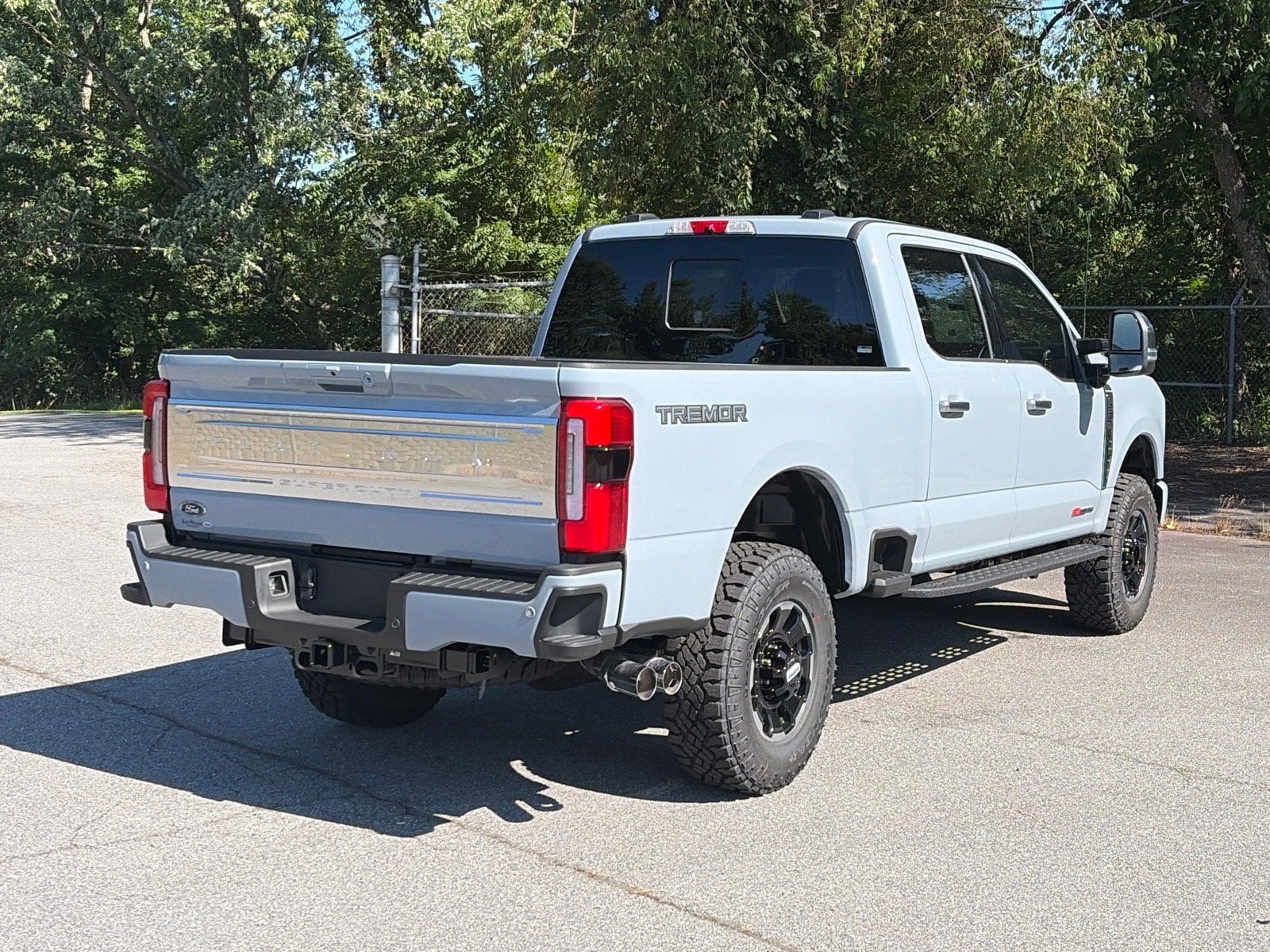 2026 Ford Super Duty F-350 SRW Platinum