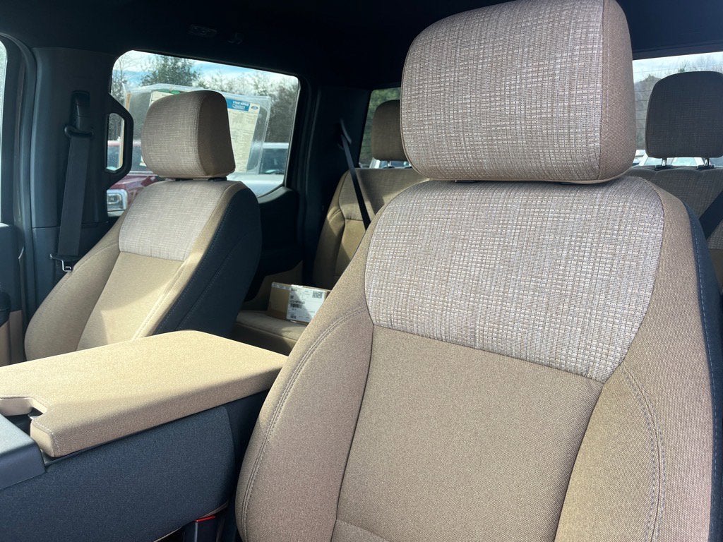 2026 Ford Super Duty F-350 SRW XLT