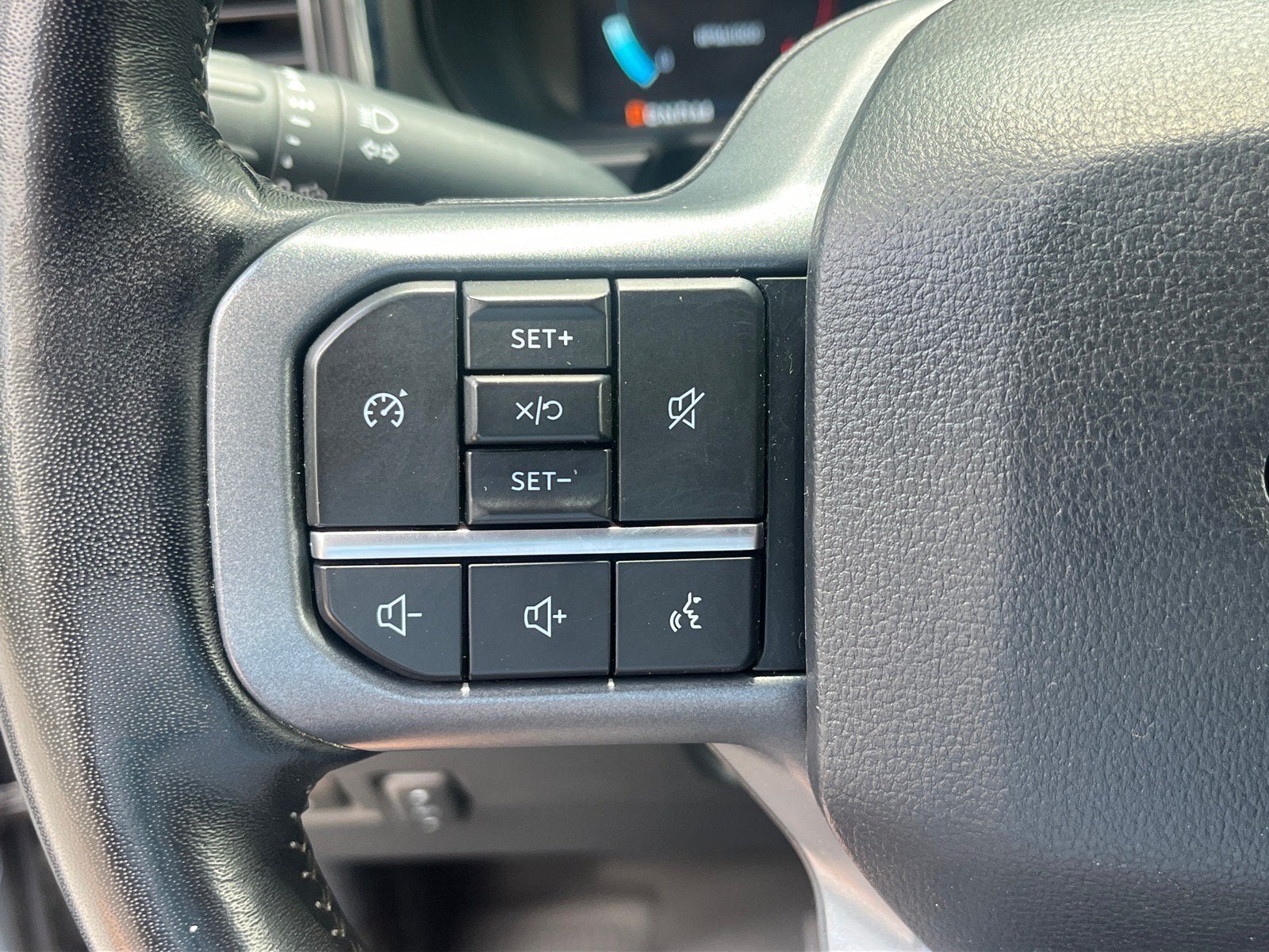 2024 Ford Super Duty F-350 SRW LARIAT