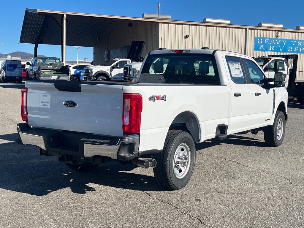 2025 Ford Super Duty F-350 SRW XL