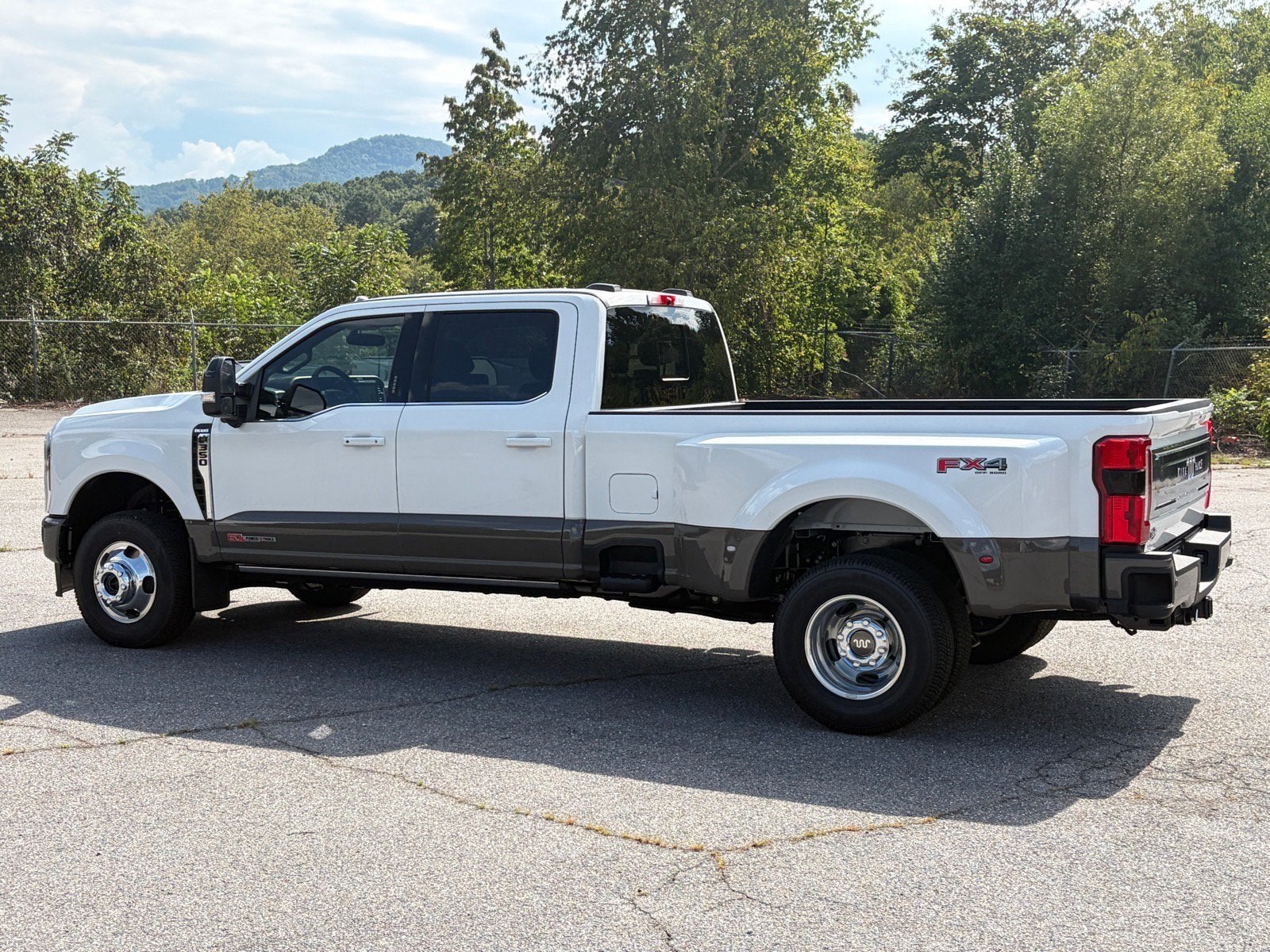 2026 Ford Super Duty F-350 DRW King Ranch