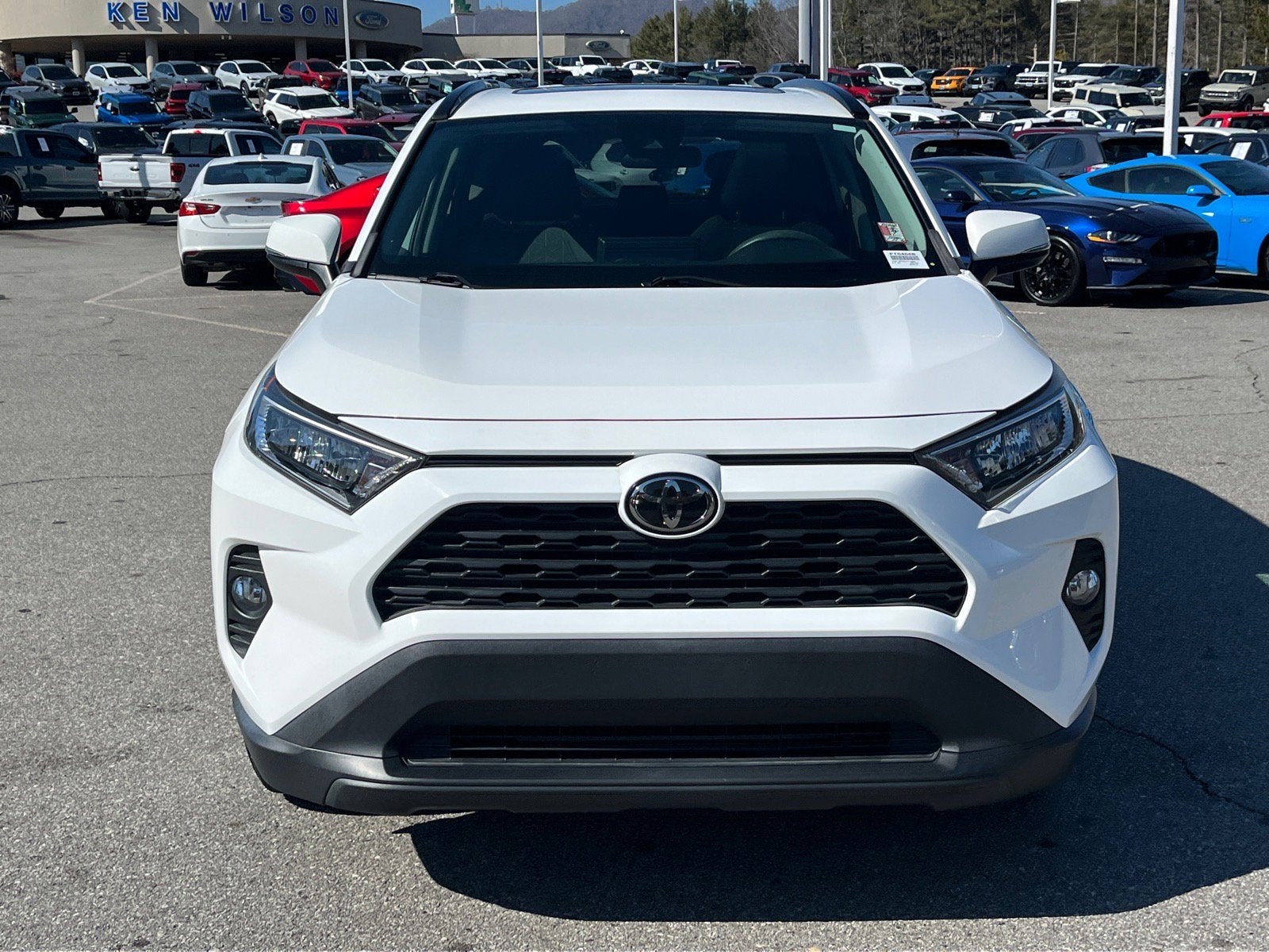2020 Toyota RAV4 XLE