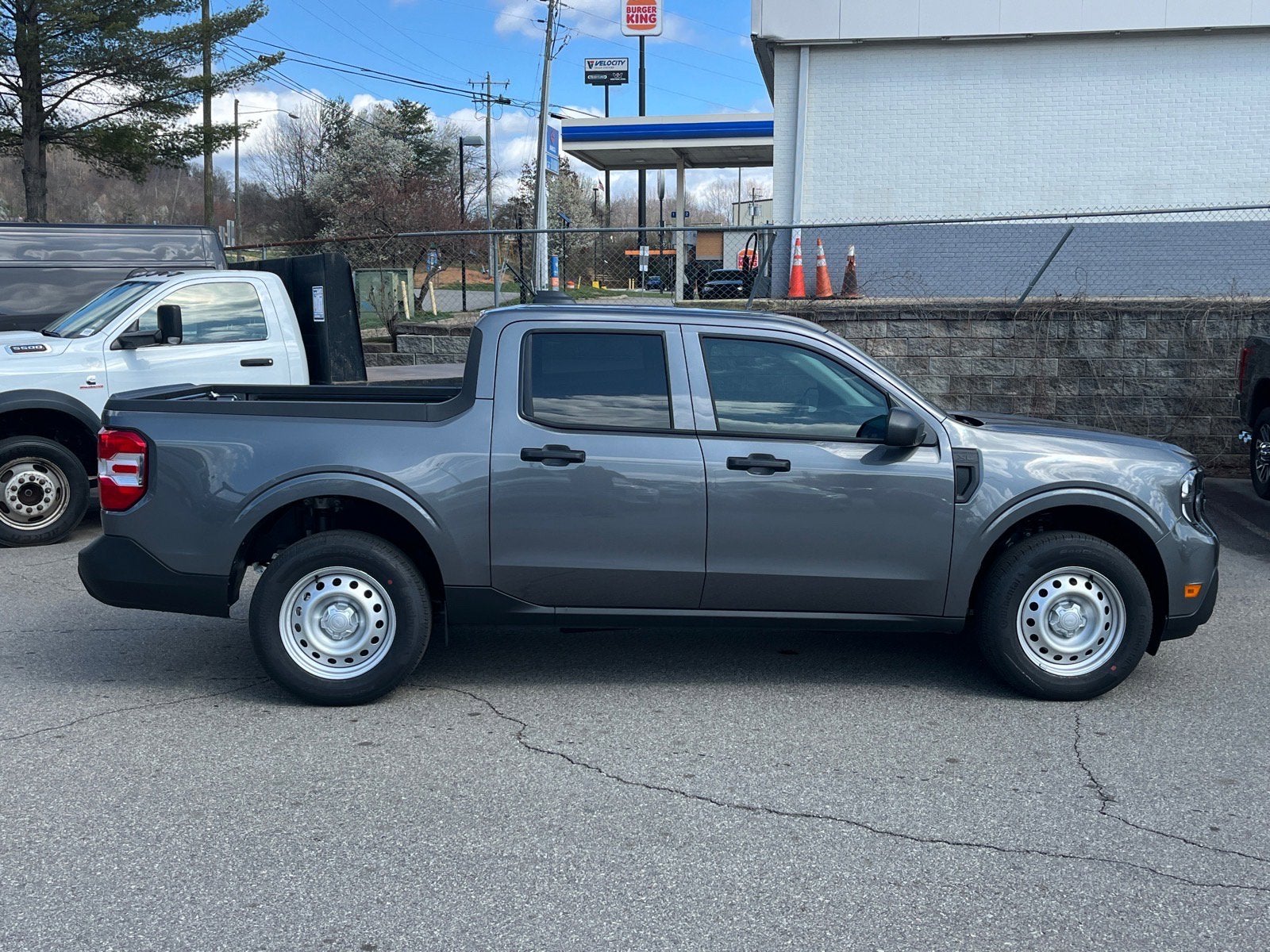 2025 Ford Maverick XL