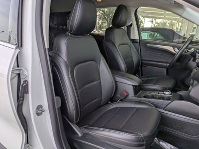 2022 Ford Escape Titanium Hybrid