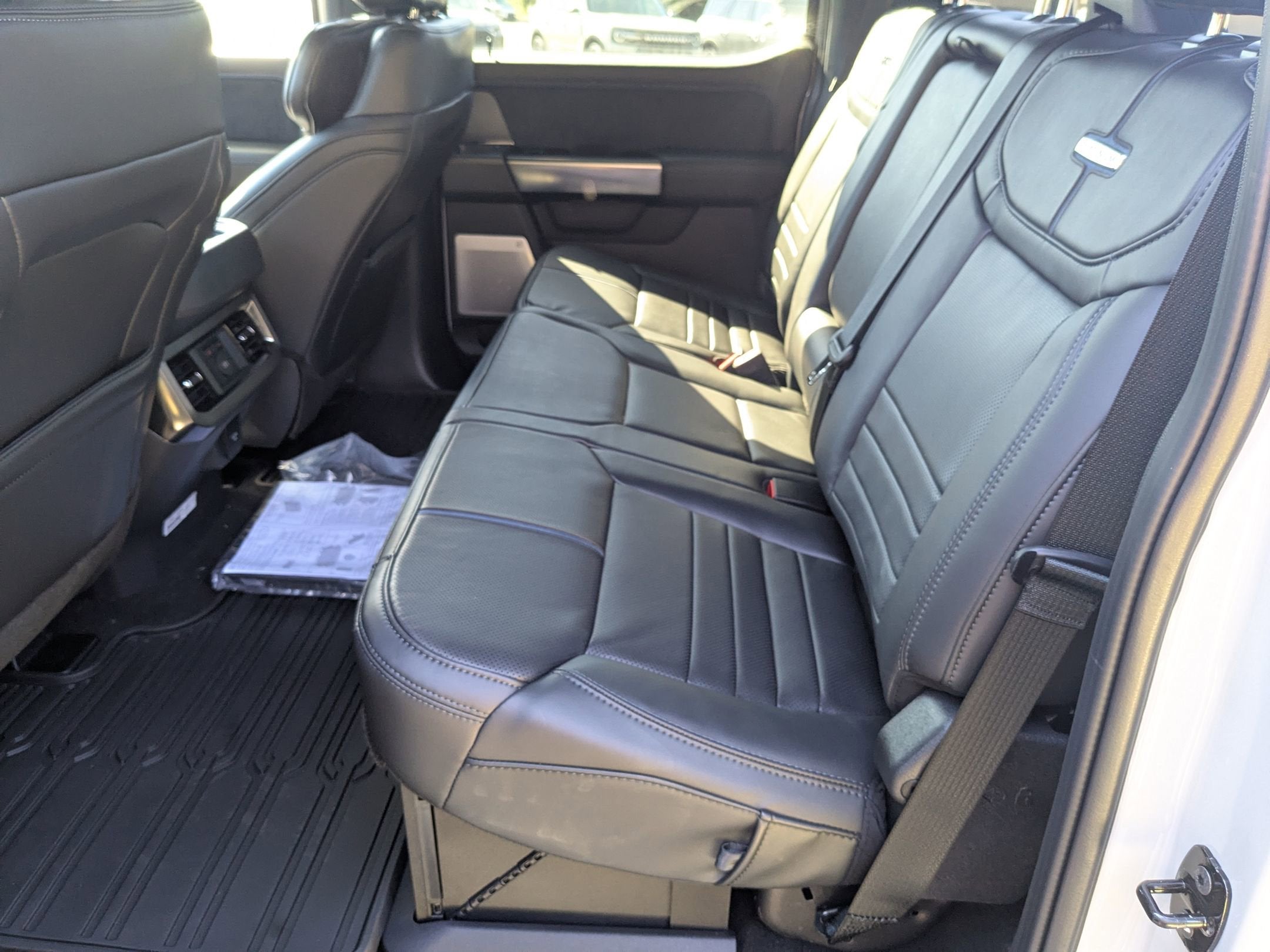 2025 Ford Super Duty F-250 SRW F-250® Platinum®