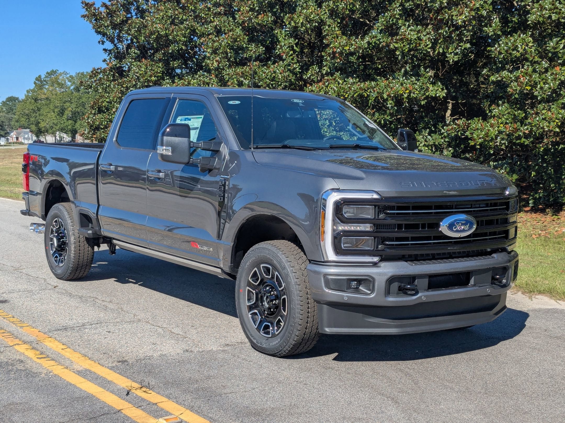2026 Ford Super Duty F-350 SRW F-350® Platinum®