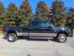 2022 Ford Super Duty F-350 DRW LARIAT