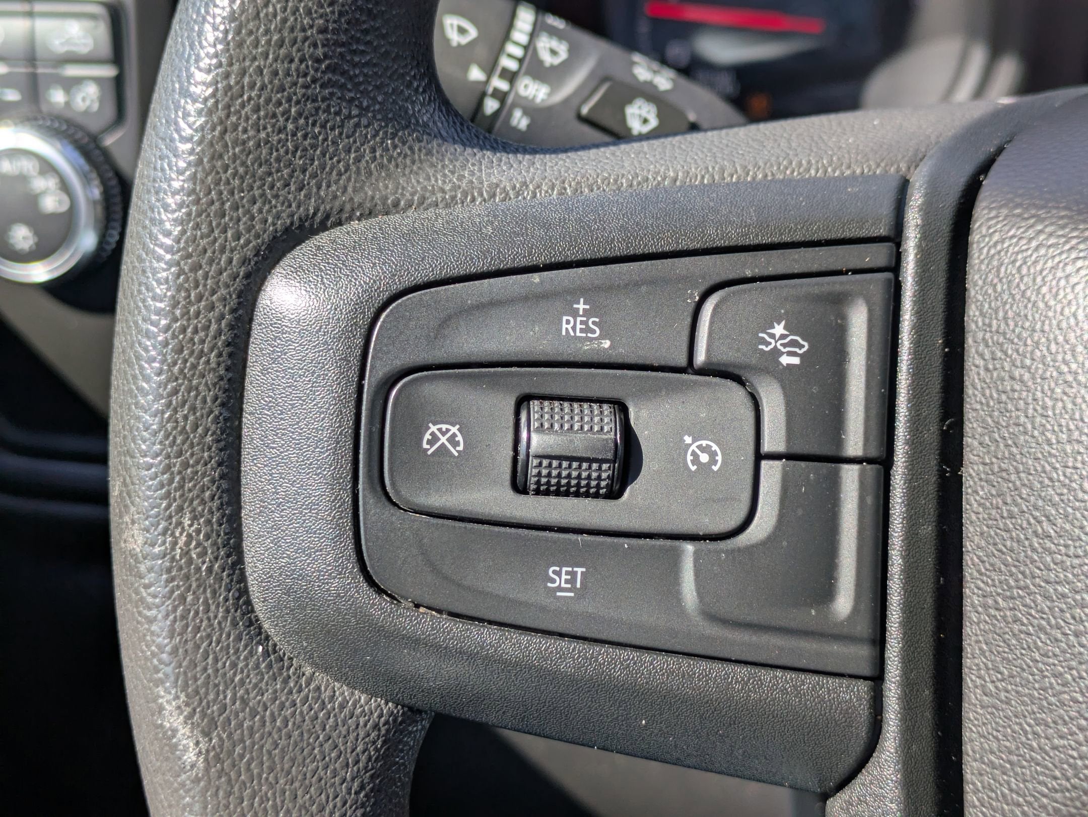 2024 GMC Sierra 2500HD Pro