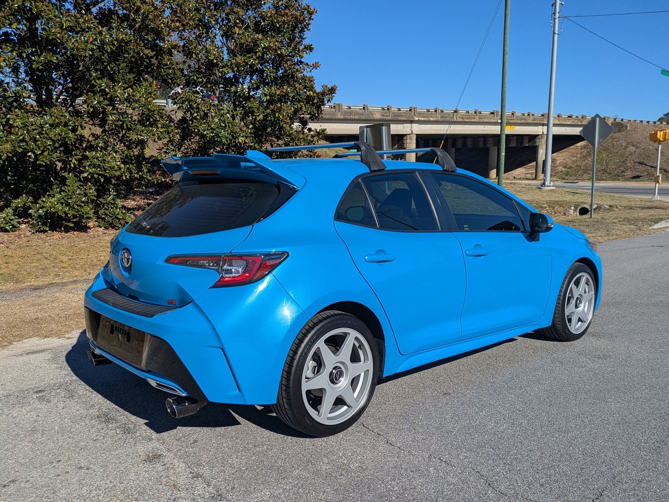 2020 Toyota Corolla Hatchback SE