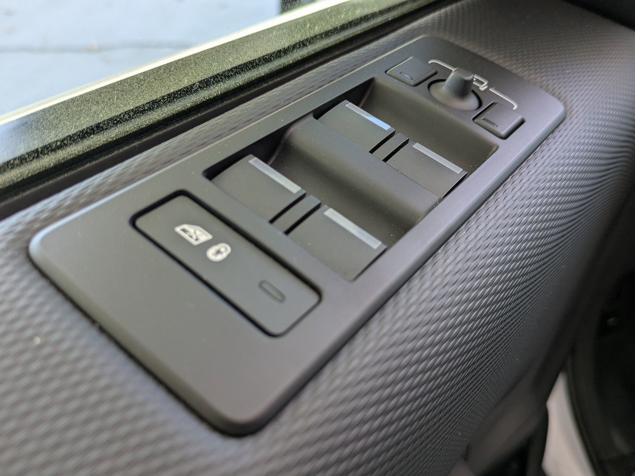 2023 Land Rover Discovery S R-Dynamic