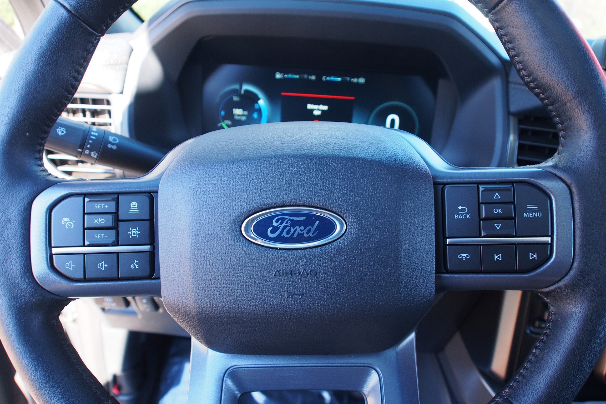 2023 Ford F-150 Lightning LARIAT