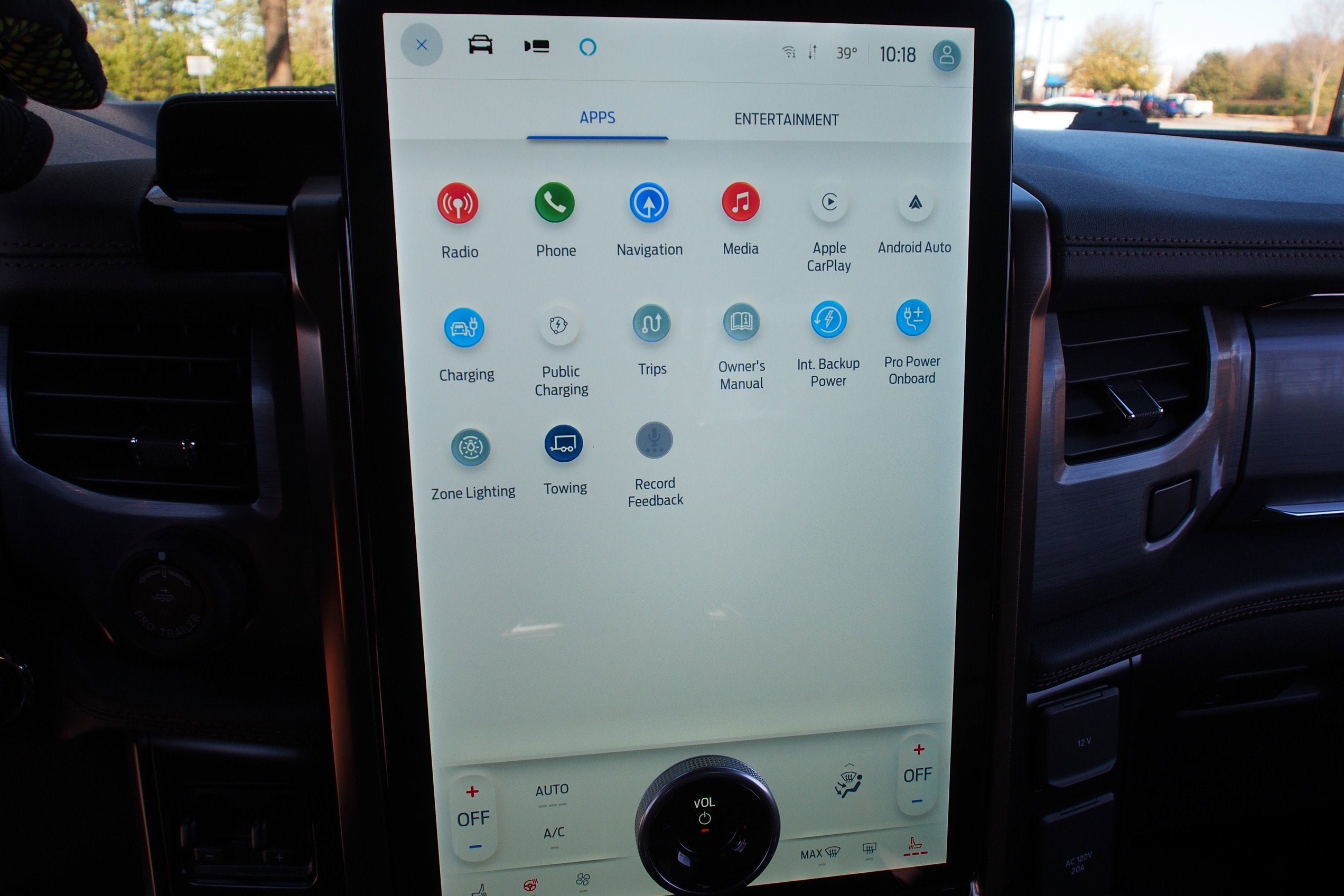 2023 Ford F-150 Lightning LARIAT