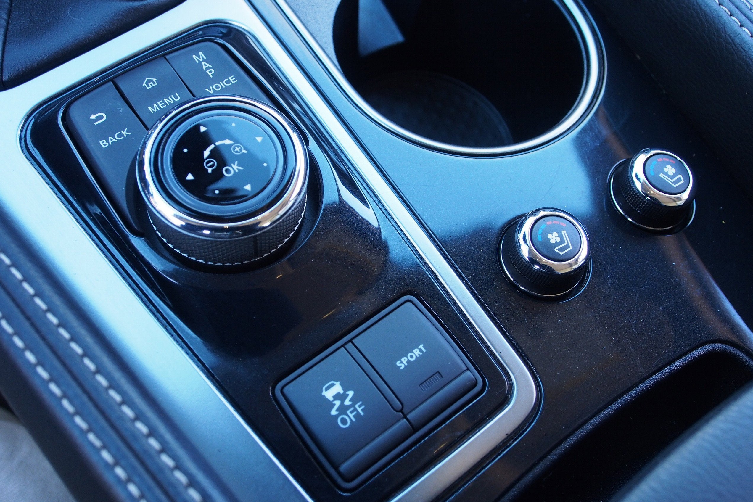 2023 Nissan Maxima Platinum