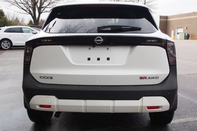 2025 Nissan Kicks SR